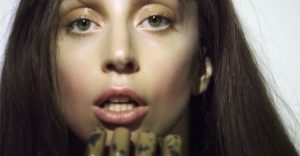 Überraschend Abgeschminkt: Lady Gaga !
